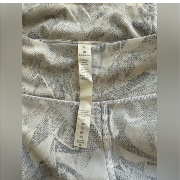 Lululemon Fast and Free white leggings size 6 - Picture 7 of 8
